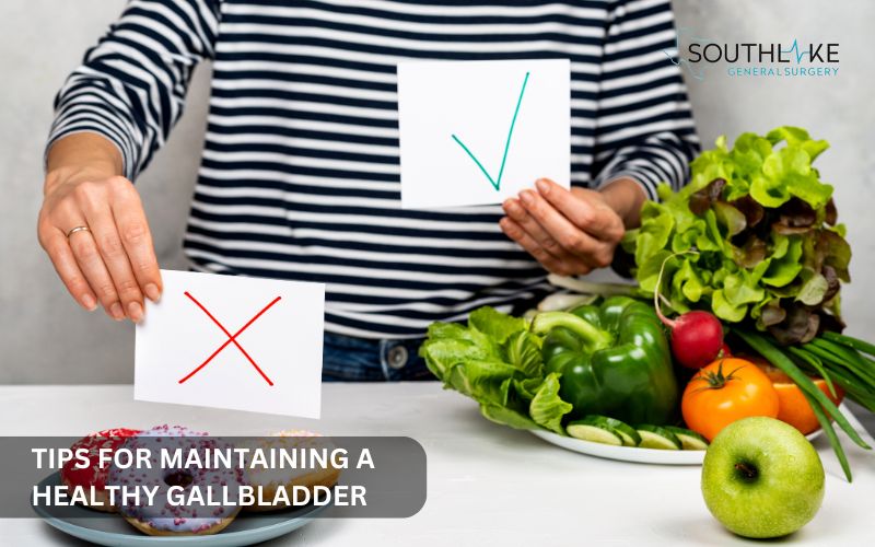 Healthy food choices for maintaining gallbladder health, including vegetables and healthy fats.